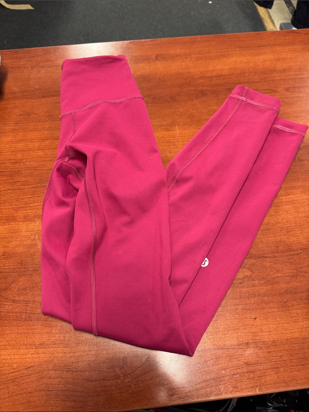 Lululemon leggings size 2 // 092533